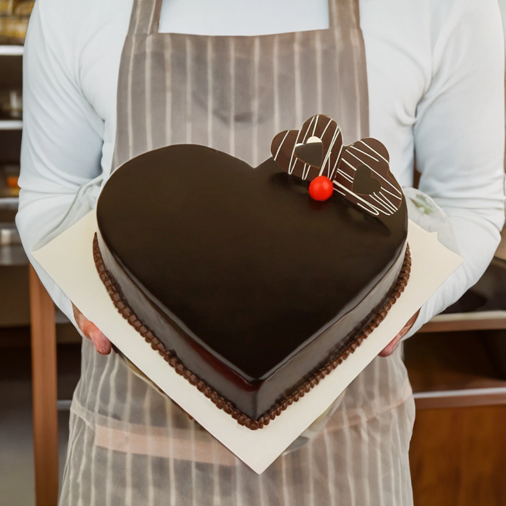 1 Kg Heartshape Chocolate Cake